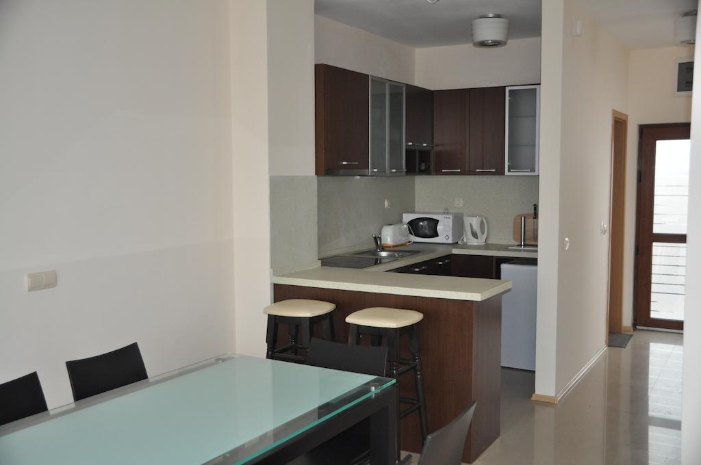 Lighthouse Golf Apart Complex&Villas Balchik Bilik gambar