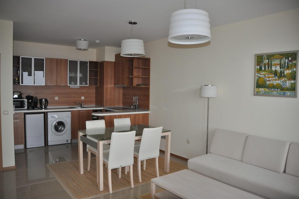 Lighthouse Golf Apart Complex&Villas Balchik Bilik gambar
