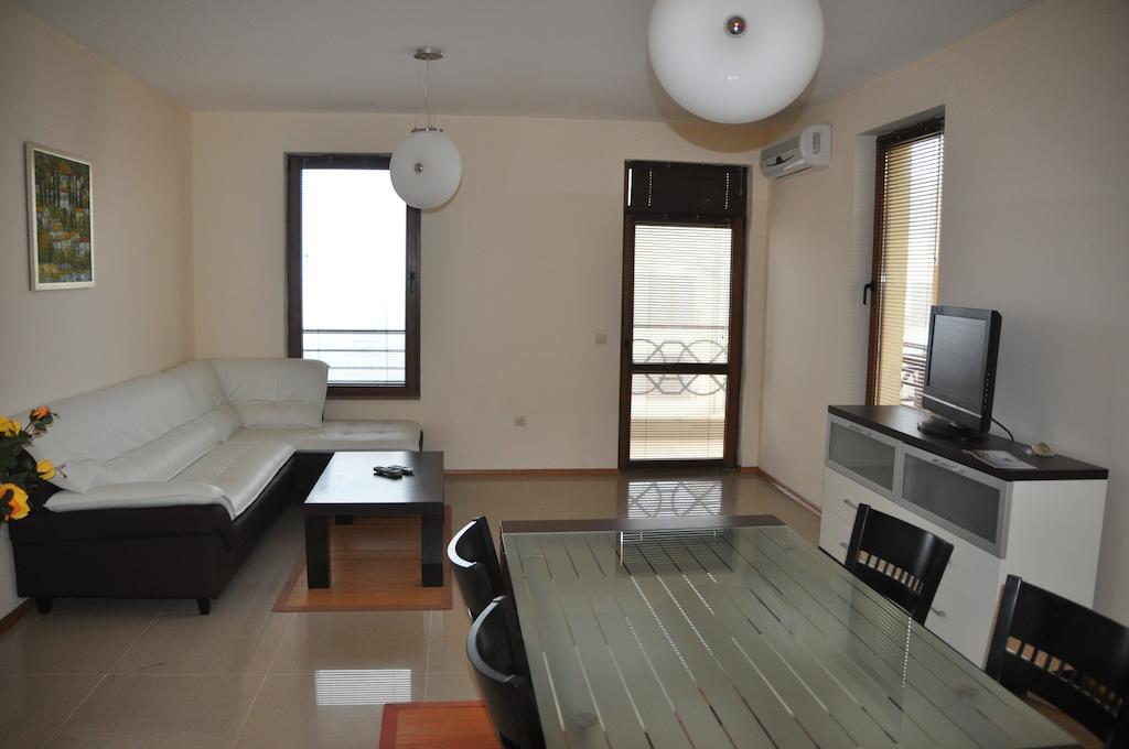 Lighthouse Golf Apart Complex&Villas Balchik Bilik gambar