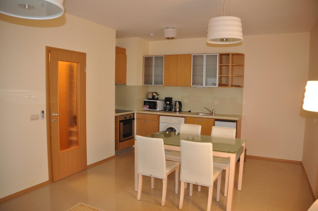 Lighthouse Golf Apart Complex&Villas Balchik Bilik gambar