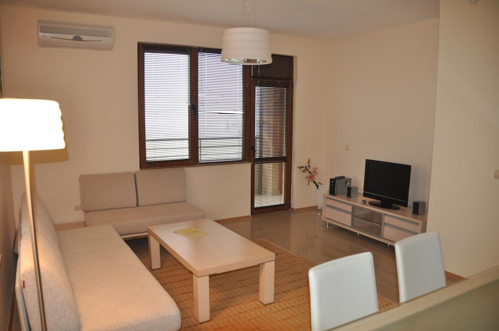 Lighthouse Golf Apart Complex&Villas Balchik Bilik gambar